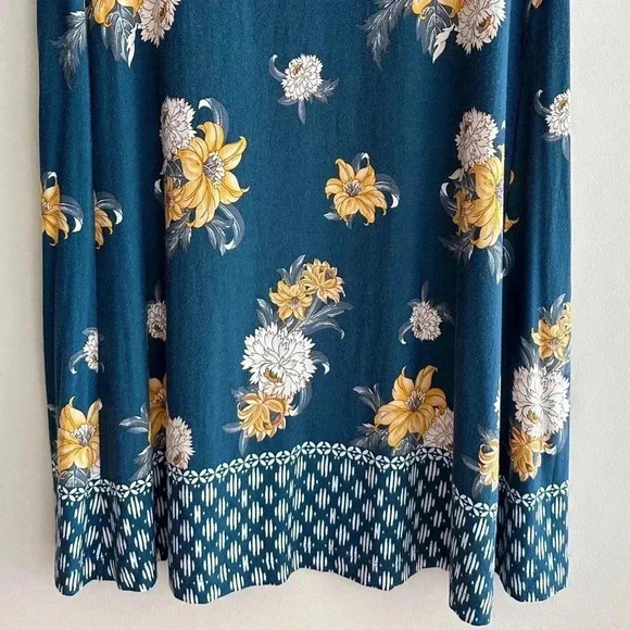 LOFT Blue and Yellow Floral Swing Shift Dress, Casual Knit Dress, Size Medium - Picture 14 of 16